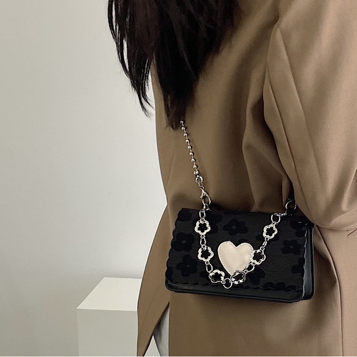 Túi Đeo Chéo Mini Màu Đen Phối Dây Xích Thời Trang Mùa Hè Cá Tính