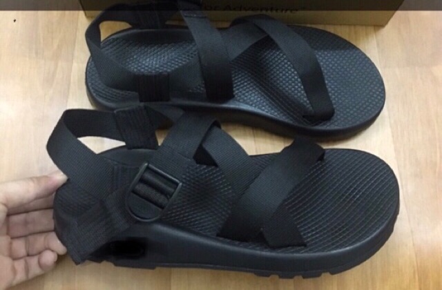 Dép chacoo nam đẹp đen như ảnh