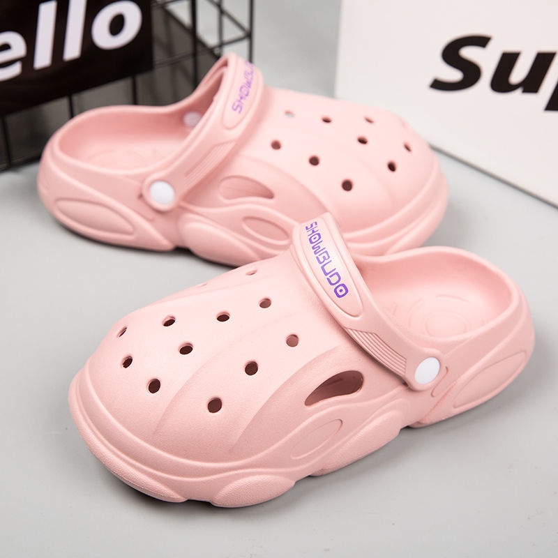 Dép Sandal Q Đục Lỗ Thoáng Khí Mềm Mại Chống Mài Mòn Thời Trang Đi Biển Mùa Hè Cho Nam Và Nữ