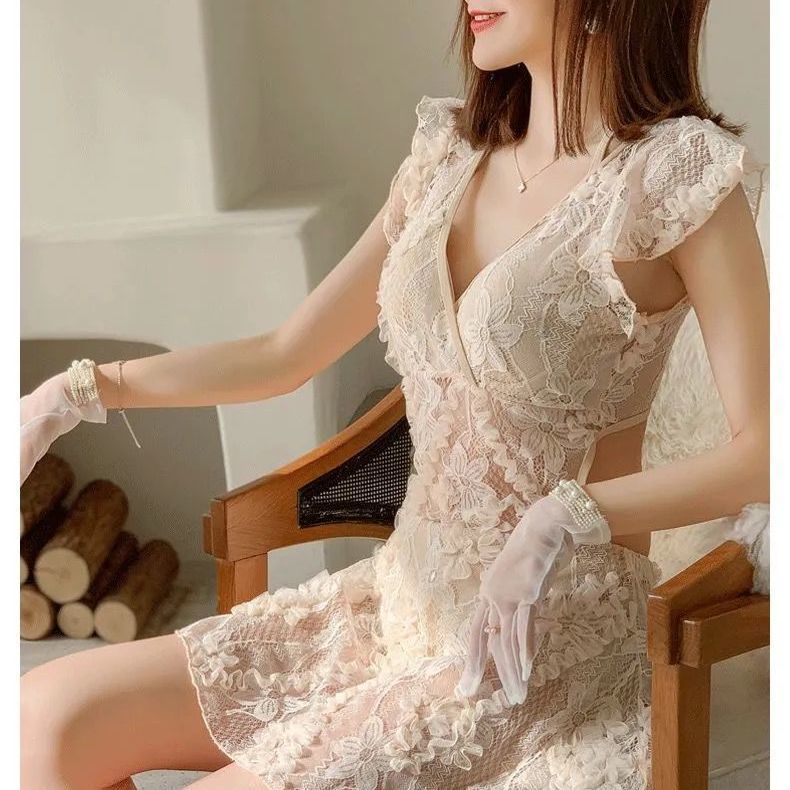 Bộ Đồ Bơi Một Mảnh Phối Ren Phong Cách Pháp Quyến Rũ Cho Nữ