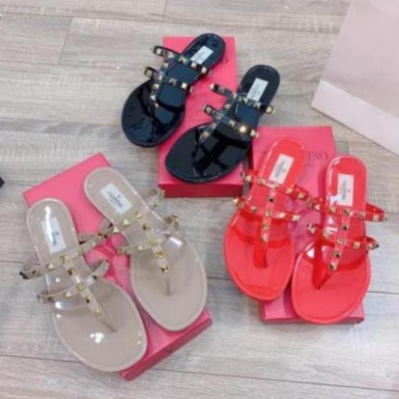 - | Sales | Dép kẹp valentino tán đinh fullbox " .. ! sale !