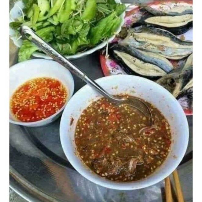 MẮM CÁ CƠM ĐẶC SẢN XỨ NẪU BÌNH ĐỊNH