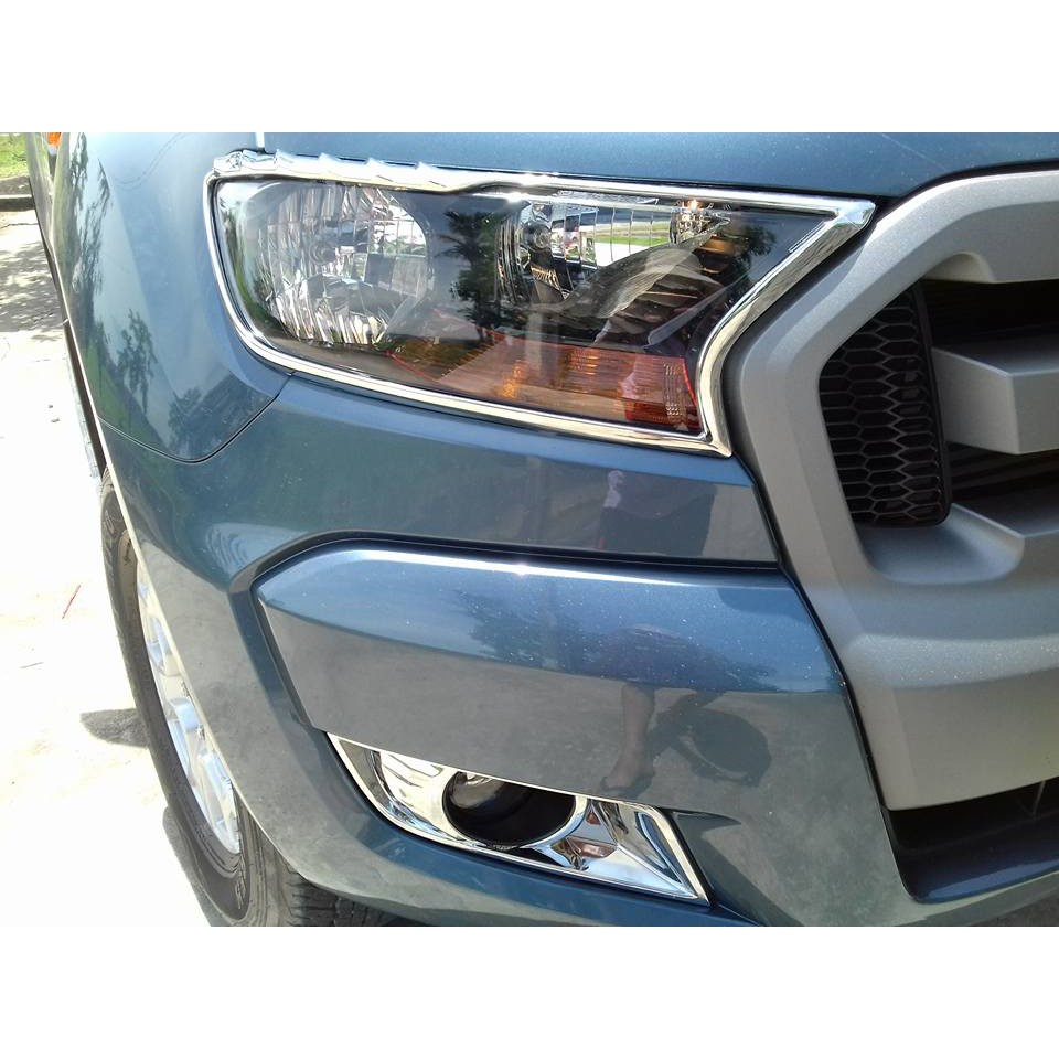 Bộ 4 Viền Đèn Pha hậu Xe Ford Ranger 2016 đến 2020 Màu Trắng