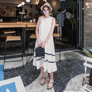 Đầm Sát Nách Cổ Tròn Cỡ Lớn