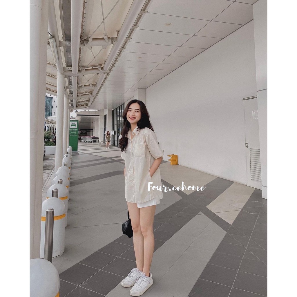 Áo sơ mi tay ngắn xẻ tà 2 bên