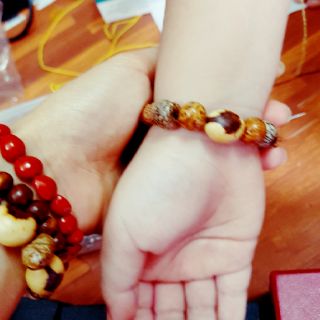 Vòng bồ đề hút duyên.