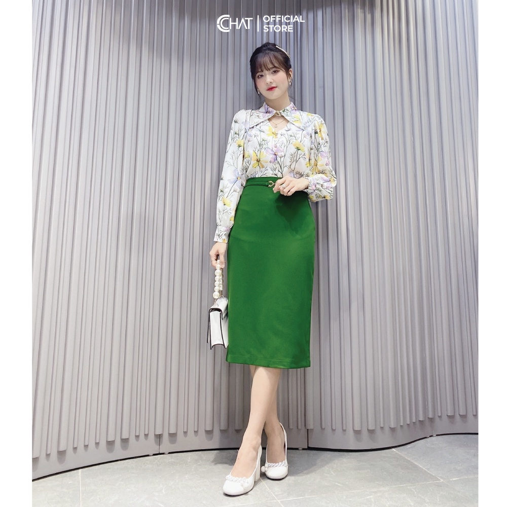 Áo Sơ Mi Nữ 𝐂𝐂𝐇𝐀𝐓 Hoạ Tiết Cổ Đức Mở V Chất Lụa Cao Cấp Dáng Suông Phong Cách Trẻ Trung 12FDL5022ST