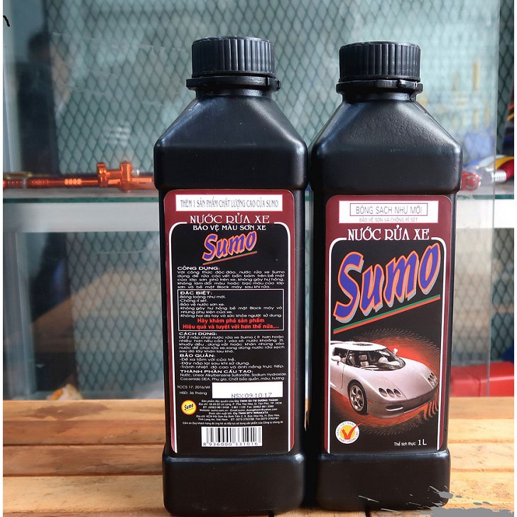 COMBO 2 CHAI NƯỚC RỬA XE SUMO 1L