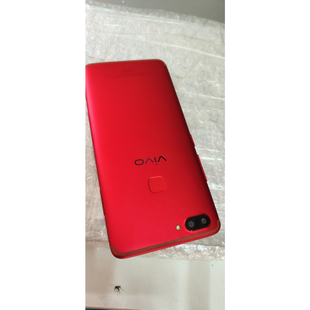 Điện thoại Vivo X20 màu đỏ