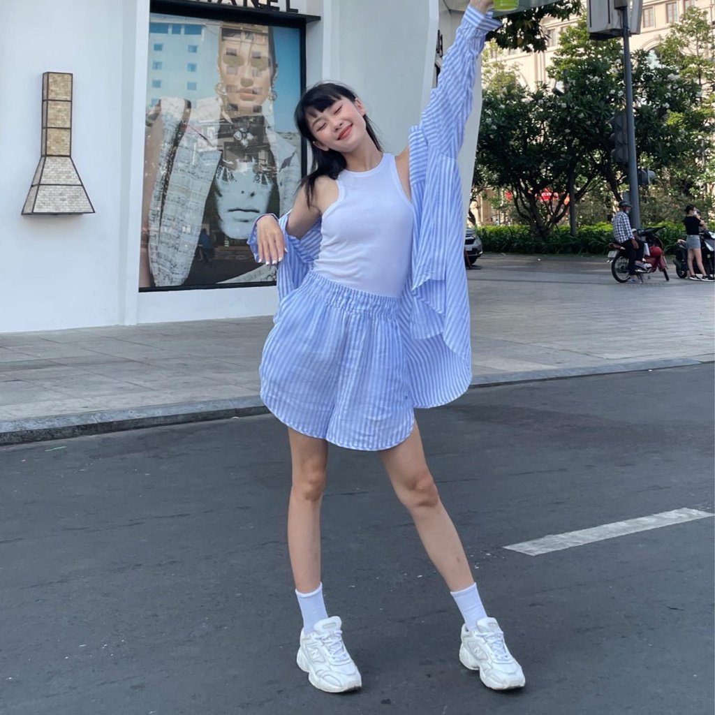 TheBlueTshirt - Áo Sơ Mi Phom Rộng Nữ Vải Lanh Xanh Dương Sọc Trắng - Oversized Pocket Linen Shirt - River Pinstripe