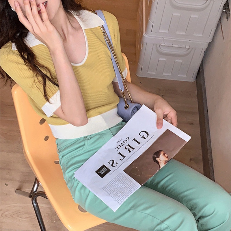 Áo Thun Ngắn Tay Cổ Chữ V Màu Sắc Tương Phản Phong Cách retro Thời Trang Cho Nữ