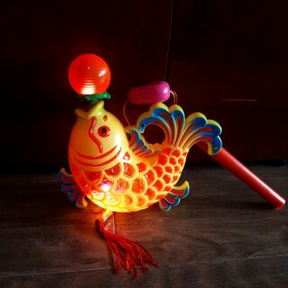 Đồ chơi phát sáng, có nhạc, hát