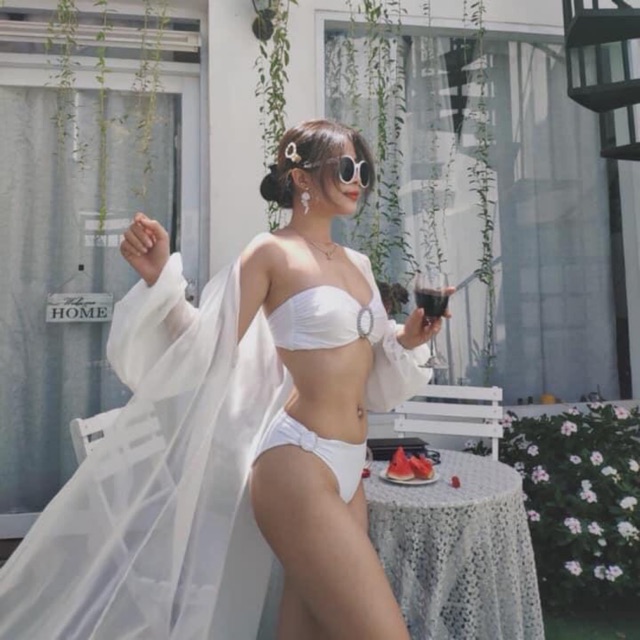 Hai mảnh quây khuy