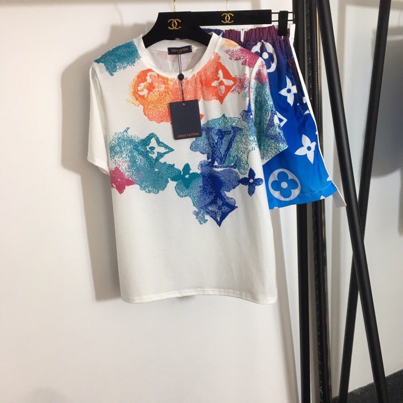 Set áo cộc, quần shorts in logo LV Louis Vuitton thời trang cao cấp