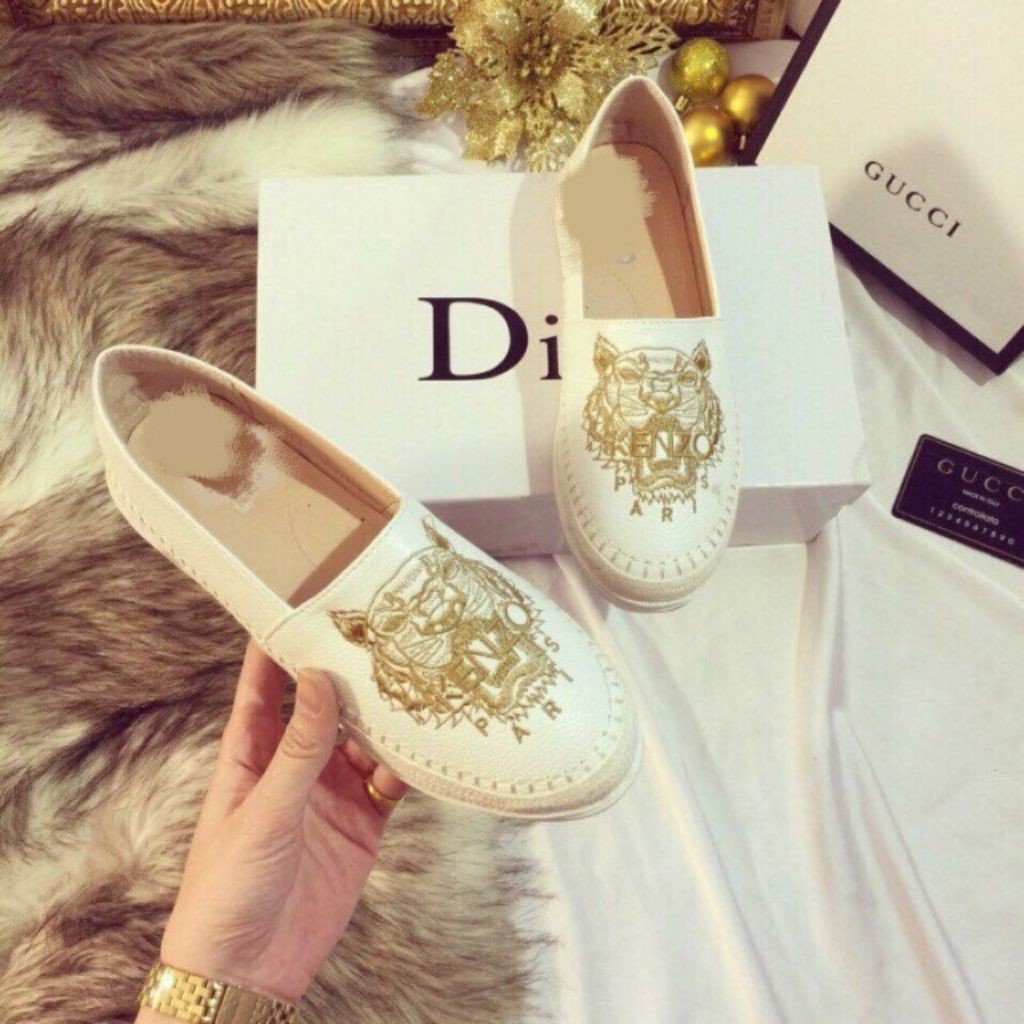 [FREESHIP - HÀNG LOẠI ĐẸP] Giày Slipon Nữ Da Mềm Thêu Họa Tiết Siêu Hót - Giày Lười Nữ - [ Ảnh Chụp Thật] | BigBuy360 - bigbuy360.vn