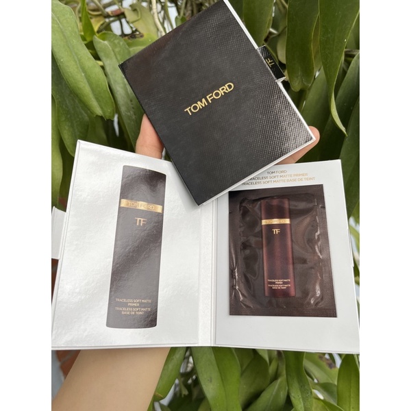 Mẫu dùng thử Kem lót Tom ford Traceless soft matte