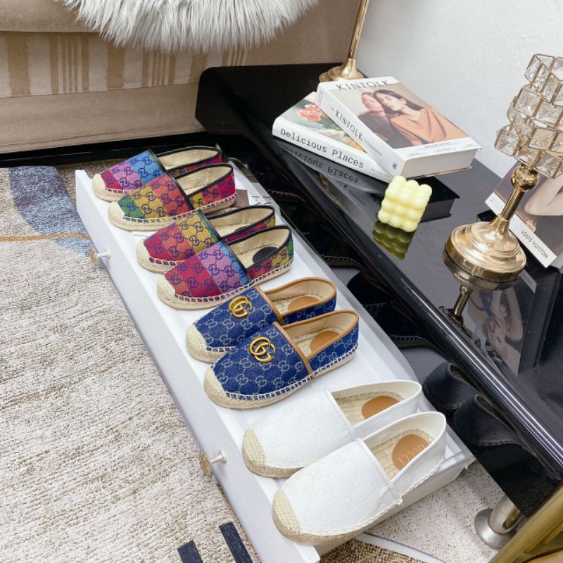 Giày Slip on Guccii GC vải các màu khuy và trơn hàng đẹp hot mix màu trắng xanh nâu bò