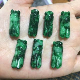 Ve sầu phong thủy đá ngọc bích