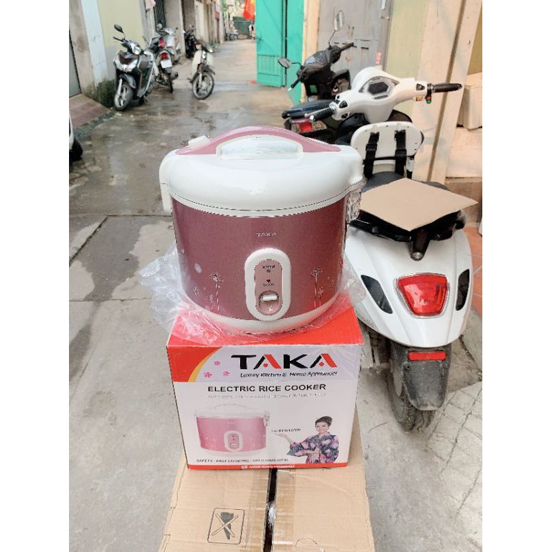 Nồi Cơm Điện Nắp Gài TAKA 1,5L