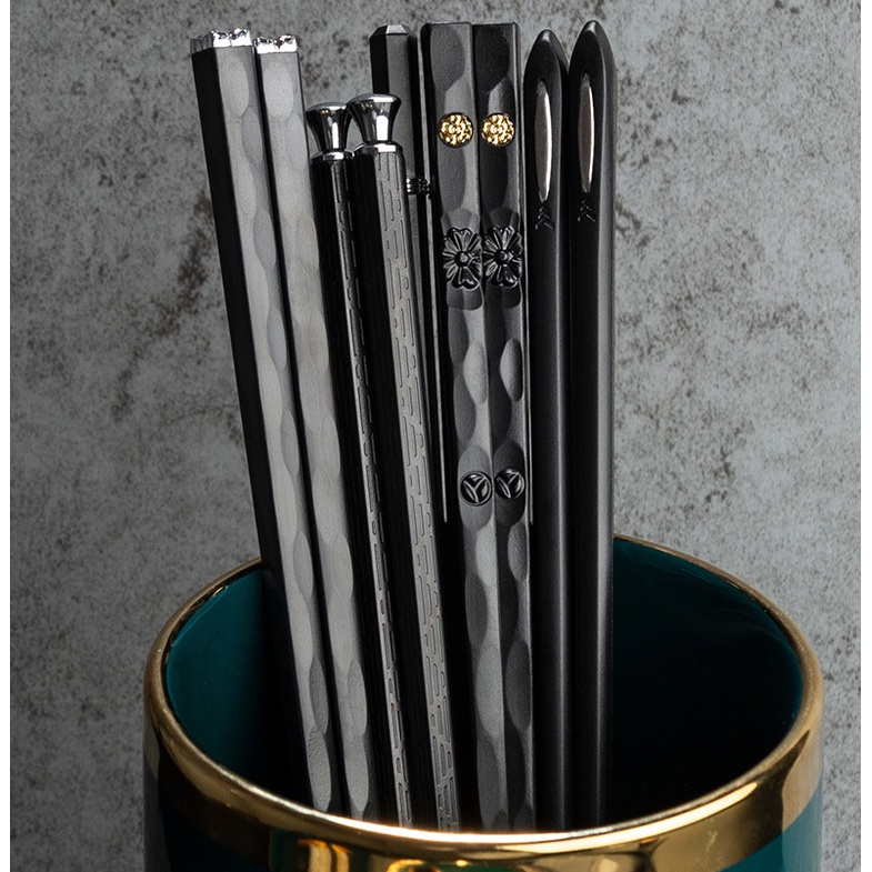 Bộ 5 đôi đũa đen sang trọng nhiều hoa văn T13