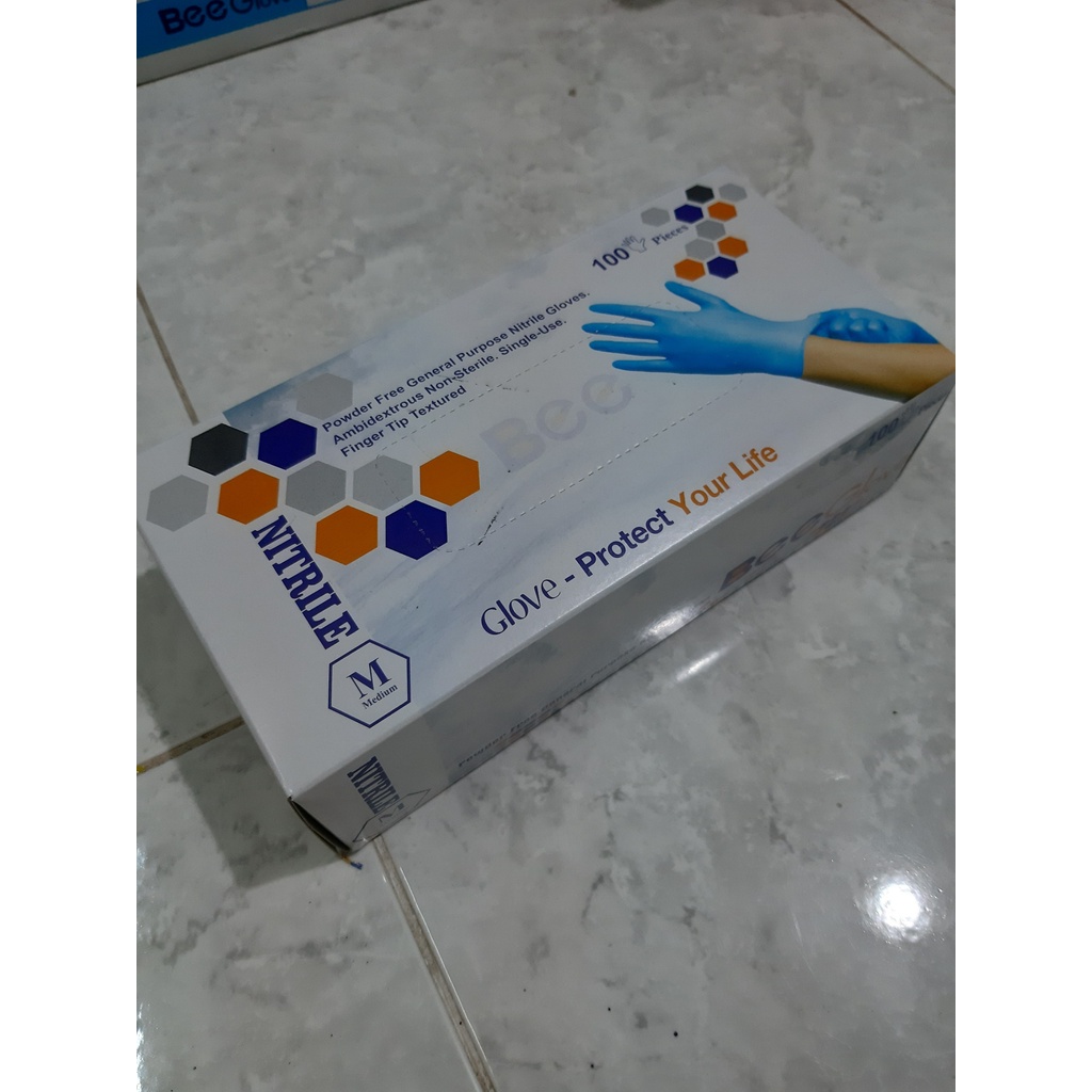 Găng tay cao su cổ tay dài 27 cm Hộp 50 đôi 100 chiếc NITRILE không bột 4.0g & có bột BEE GLOVE chính hãng Màu Trắng kem
