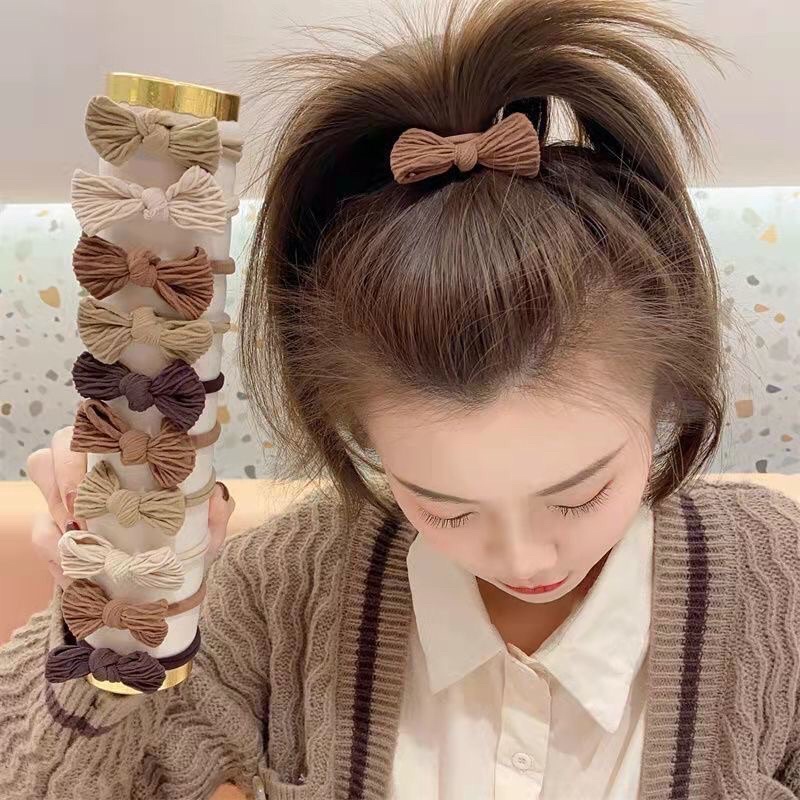 Buộc tóc dễ thương-NV