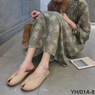 Dép sục hở mũi
