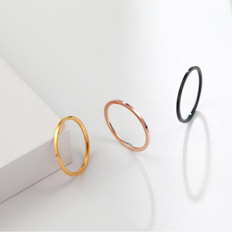 Nhẫn Cưới Thép Titan Mỏng 1mm Màu Vàng Hồng / Bạc Cho Cặp Đôi Kích Thước 3-10