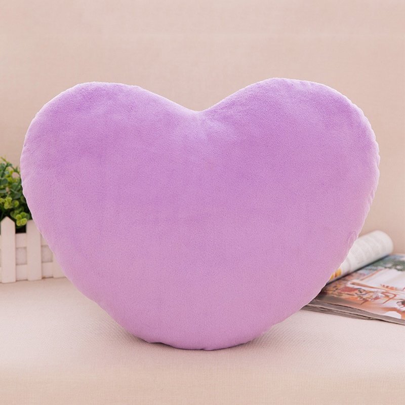 Gối ôm hình trái tim mềm mại xinh xắn 30cm