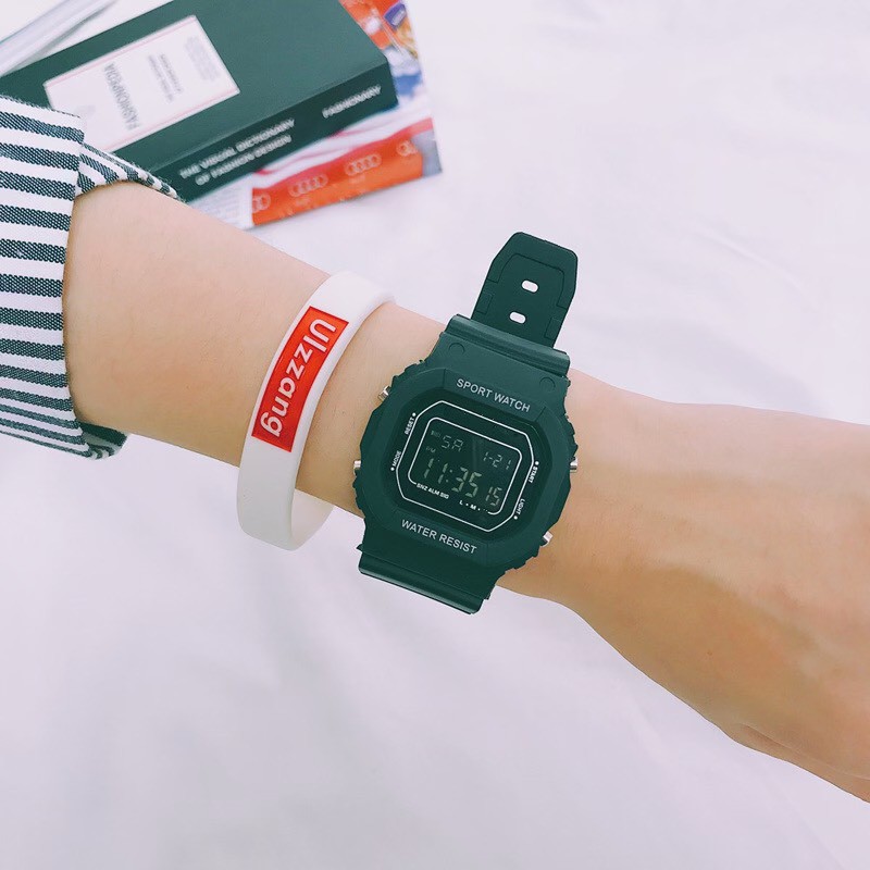 [Mã FAMARAL2 giảm 10K đơn 50K]ĐỒNG HỒ NAM NỮ SPORT WATCH VUÔNG WATER RESIST D402 THỂ THAO CAO CẤP | BigBuy360 - bigbuy360.vn