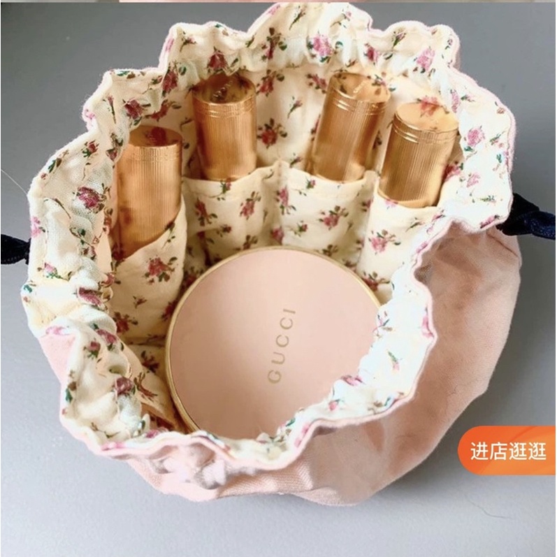 Set lược gỗ gucci beauty hồng đào