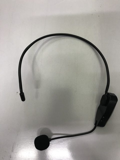 Loa trợ giảng không dây cắm usb thẻ nhớ aker MR-2500