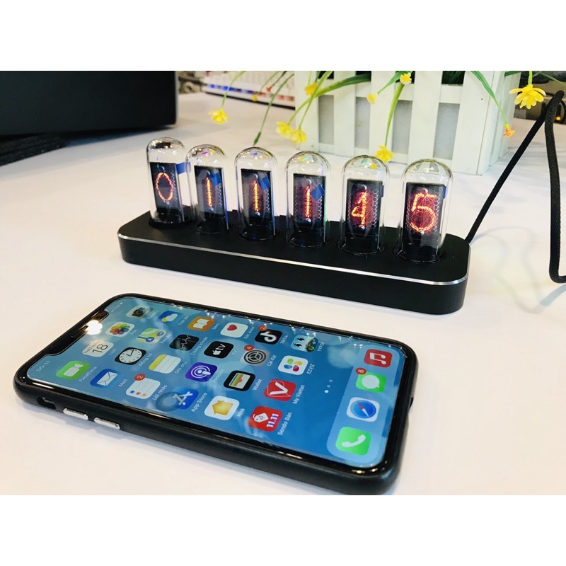 Đồng hồ led Cổ Nixie Tube IPS RGB hàng cao cấp