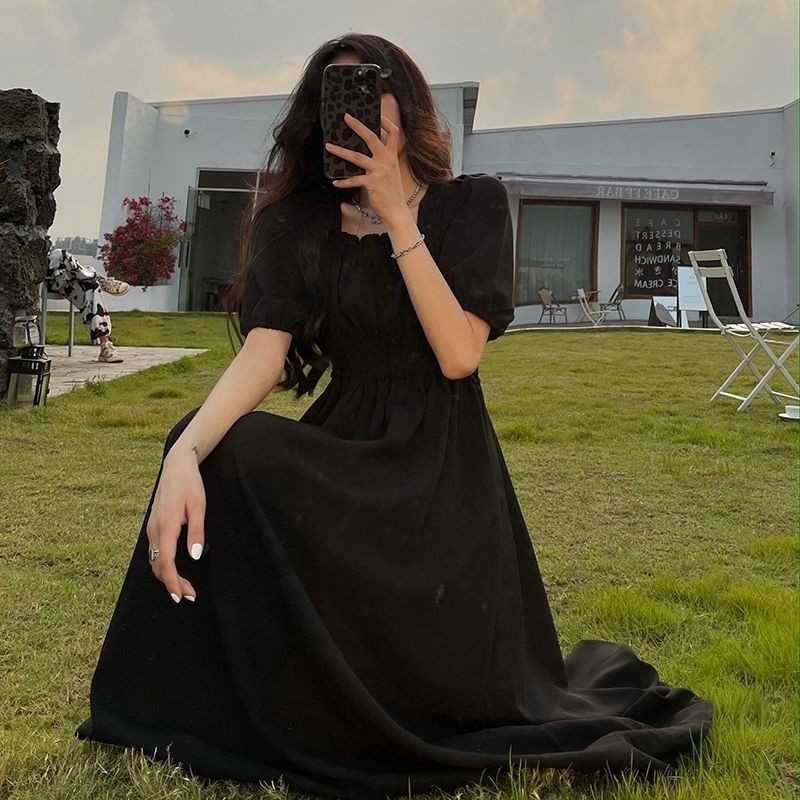 Đầm cổ vuông tay phồng phong cách phù thủy Hepburn cá tính thời trang mùa hè mới 2021 | BigBuy360 - bigbuy360.vn