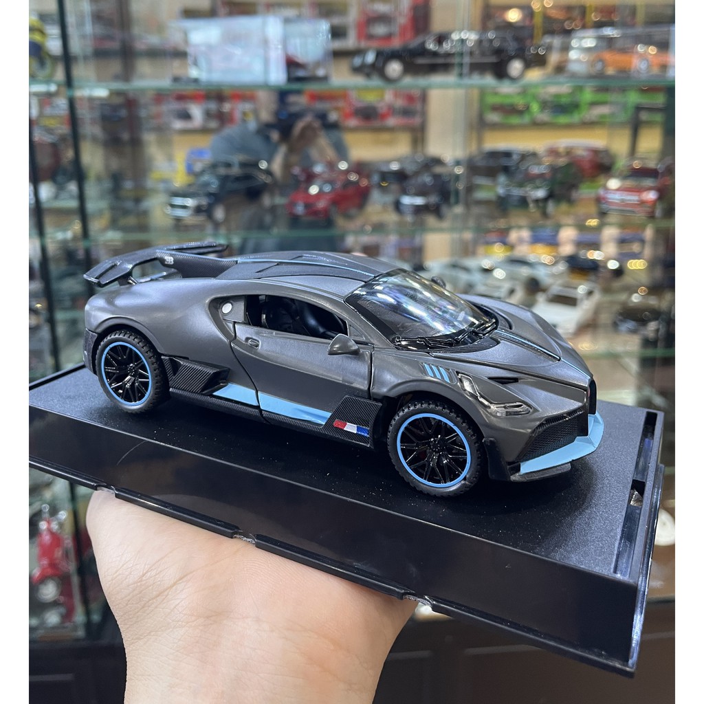 Mô hình siêu xe BUGATTI DIVO tỉ lệ 1:32 của hãng Double Horses