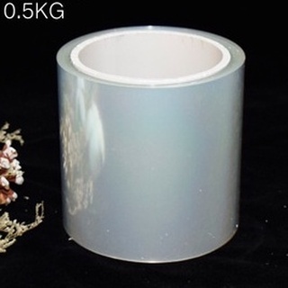 Cuộn mica bọc thành bánh mousse