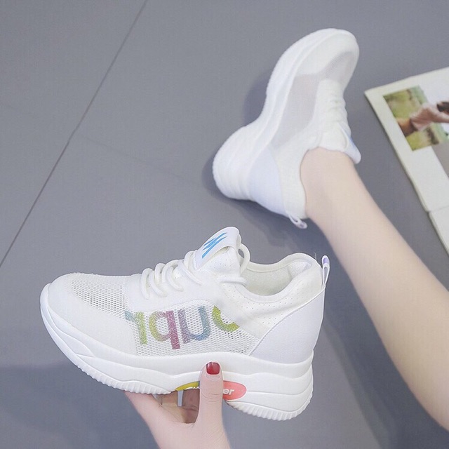 Giày thể thao Supr