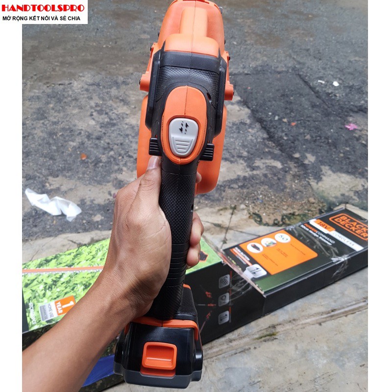 Máy tỉa hàng rào dùng pin 18V Black&Decker GTC18502PCF