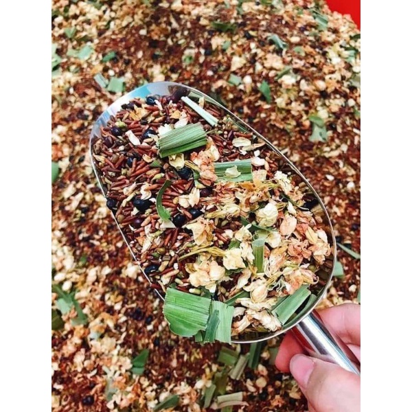 Trà gạo lứt 7 vị đậu đen, đậu đỏ , lá dứa, hoa nhài, hoa cúc mick siêu ngon. Túi Zip 1kg. Lợi sữa, giảm kg , mát gan