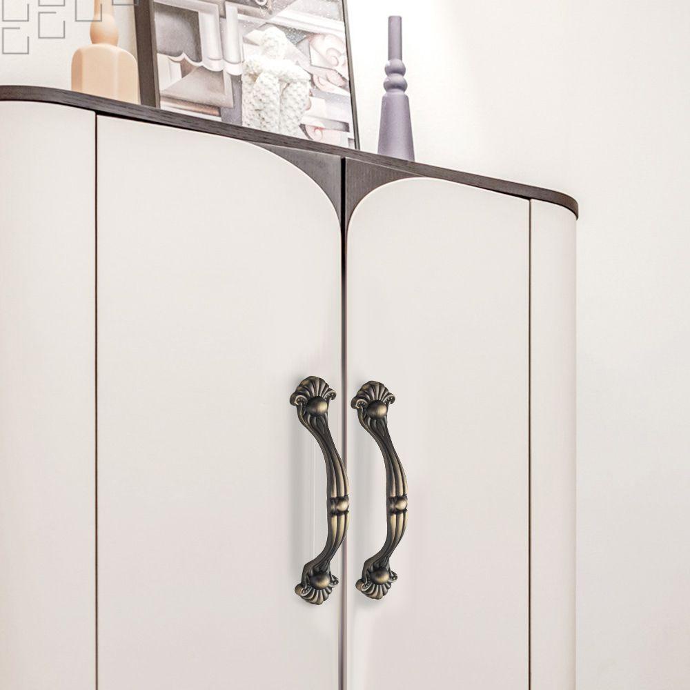 Tay Nắm Cửa Tủ Phong Cách Cổ Điển