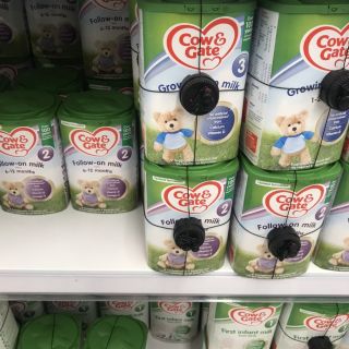 Sữa bột Cow & Gate nội địa Anh 800g