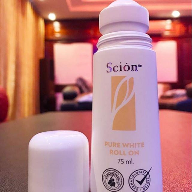 Lăn khử mùi SCION