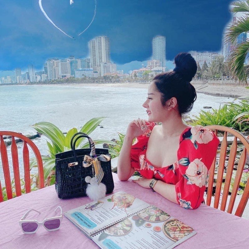 Túi Hờ Mờ 2 quai  da rắn size 25,30 cực chanh xả