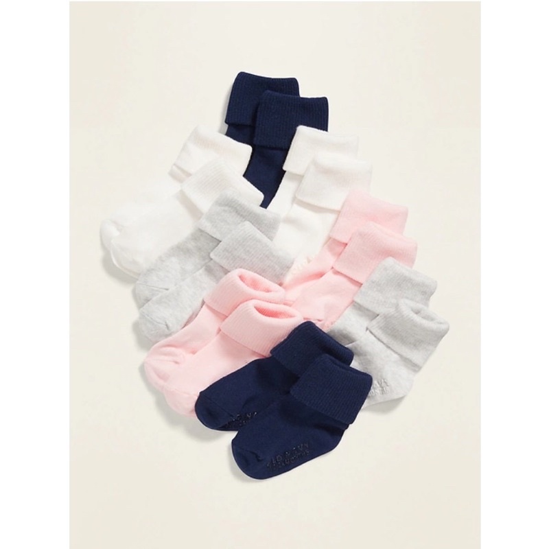 Combo 6 đôi/Combo 10 đôi tất. Oldnavy-Gap chuẩn hãng có chống trượt .Mang được 2 kiểu cổ cao hoặc thấp cho bé.