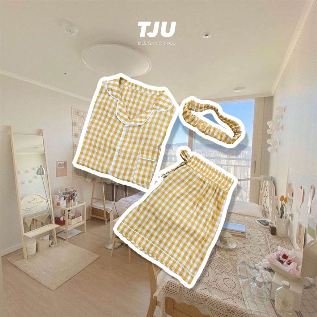 Pyjama kẻ vàng