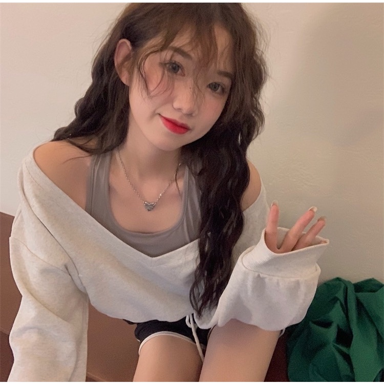 Áo Croptop Tay Dài Cổ Chữ V Hở Vai | BigBuy360 - bigbuy360.vn
