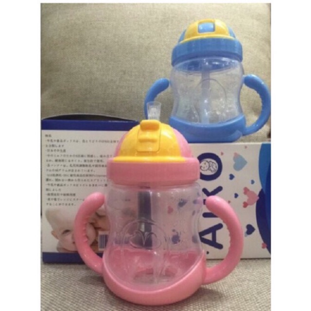 Bình uống nước chống sặc cho bé