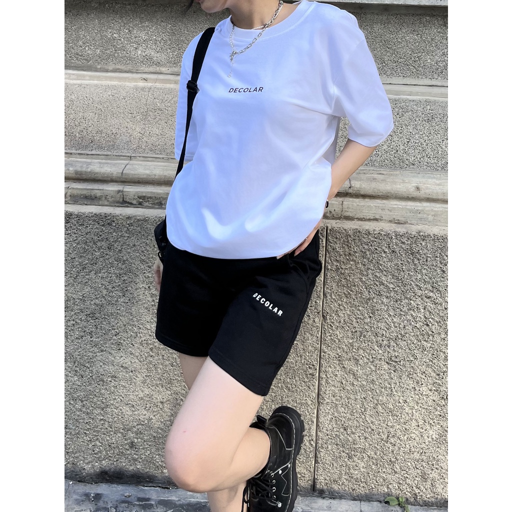 Áo thun nam nữ local brand cổ tròn hình trơn, áo phông unisex  form rộng dạng basic chất liệu cotton thương hiệu DECOLAR