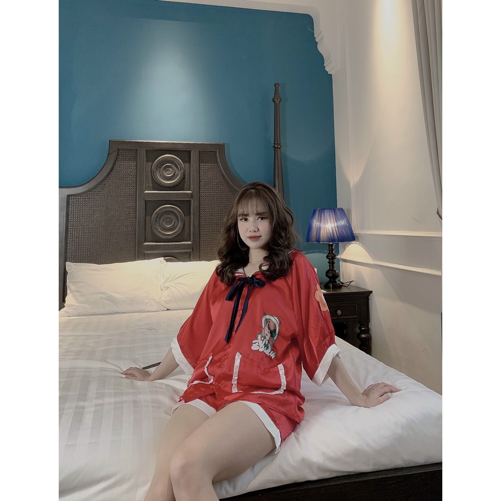 Đồ ngủ Vic's tay ngắn quần cộc lụa satin - Bộ đồ mặc nhà kiểu pijama hoạt tiết sang trọng L201