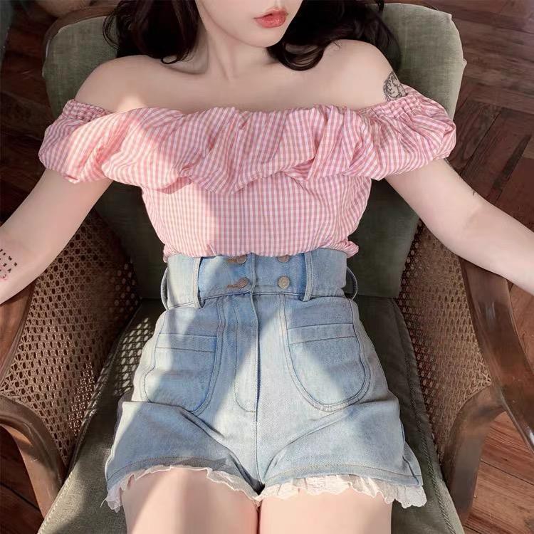 Lace edge light blue denim shorts Lisa same paragraph women's summer thin sweet high waist thin lace hot pants [issued on June 5th]